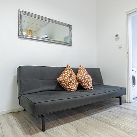 Modern Apartment Suitable For Longstays Wien Exteriör bild
