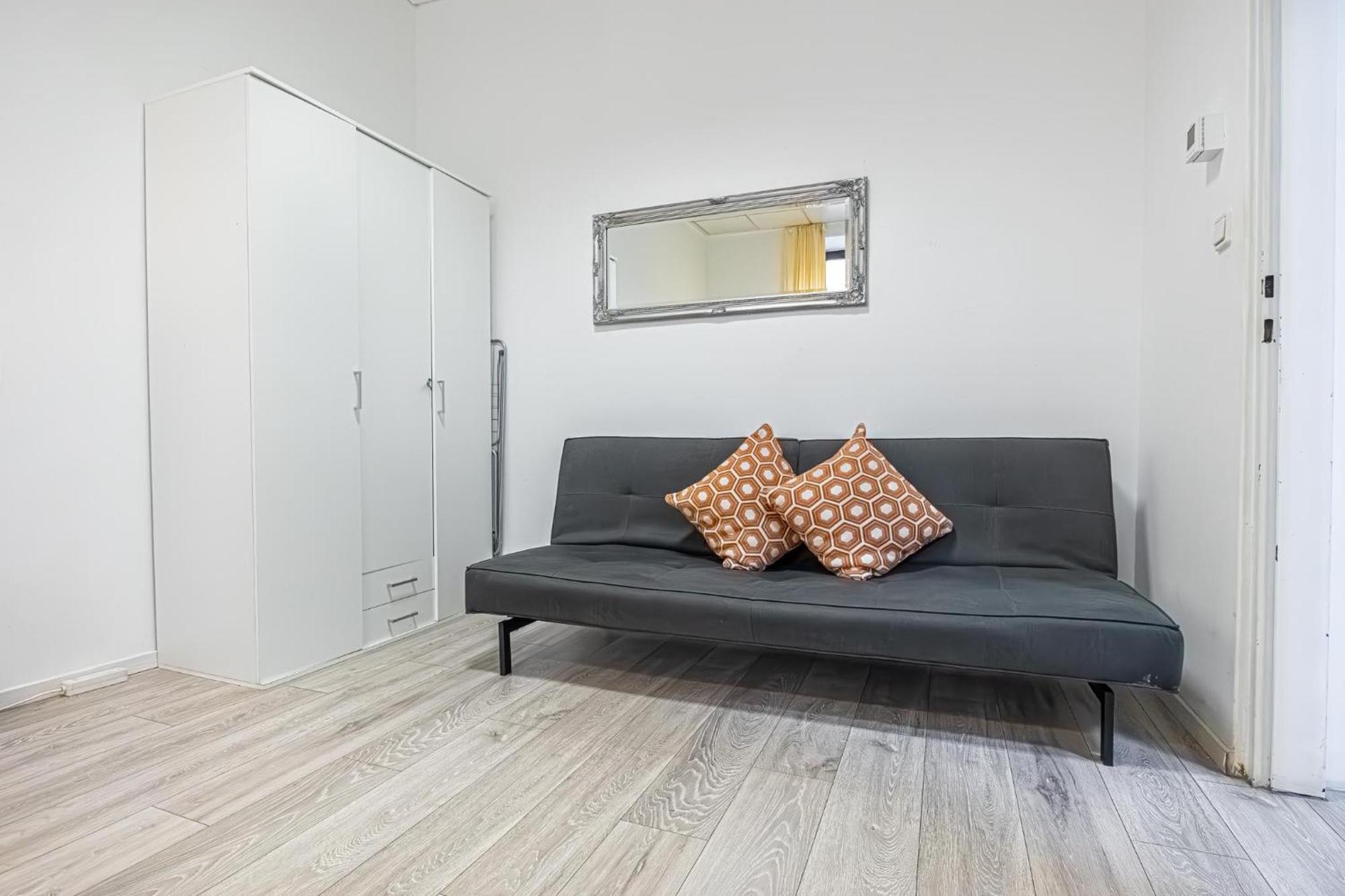 Modern Apartment Suitable For Longstays Wien Exteriör bild