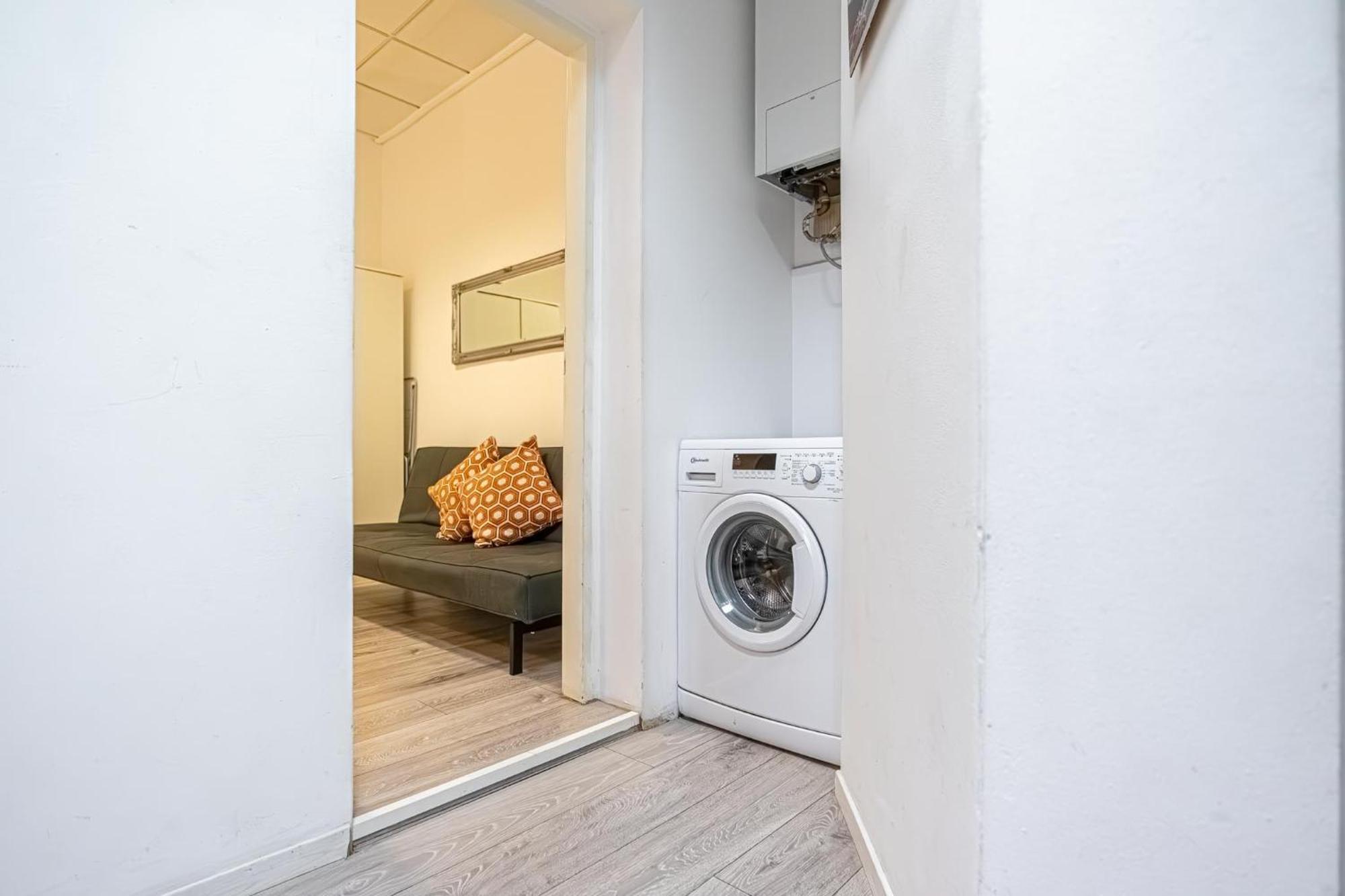 Modern Apartment Suitable For Longstays Wien Exteriör bild